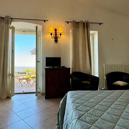 La Zuppa Bed & Breakfast 3*